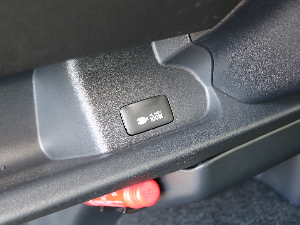 ＦＬＥＸグループは「すべての人に愛車を」をコンセプトに車種別に全国展開中！愛車と一緒に、ライフスタイルを充実させてもらいたいという思いで、ランクル仙台泉店では皆様のご要望になんでもお応えします♪