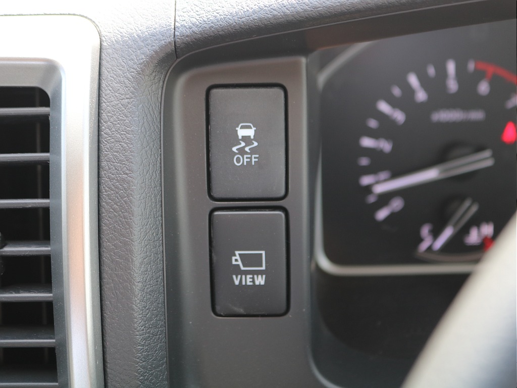 ＦＬＥＸグループは「すべての人に愛車を」をコンセプトに車種別に全国展開中！愛車と一緒に、ライフスタイルを充実させてもらいたいという思いで、ランクル仙台泉店では皆様のご要望になんでもお応えします♪