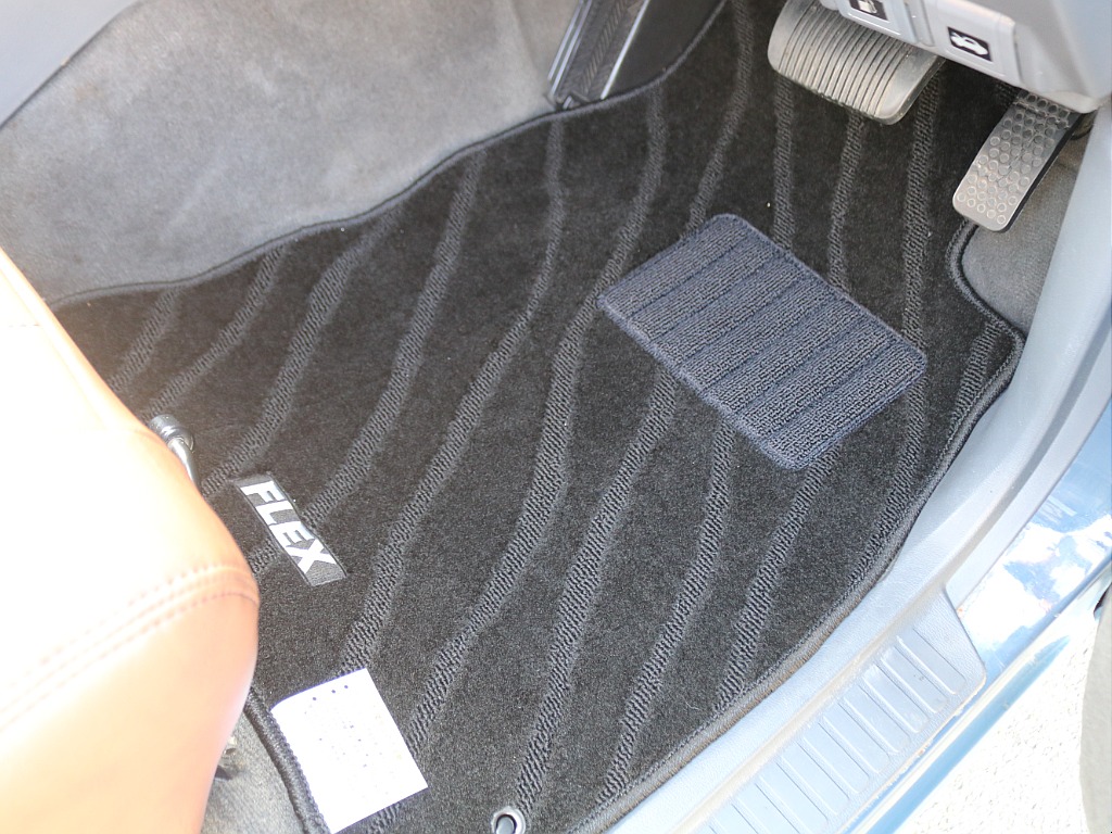 ＦＬＥＸグループは「すべての人に愛車を」をコンセプトに車種別に全国展開中！愛車と一緒に、ライフスタイルを充実させてもらいたいという思いで、ランクル仙台泉店では皆様のご要望になんでもお応えします♪