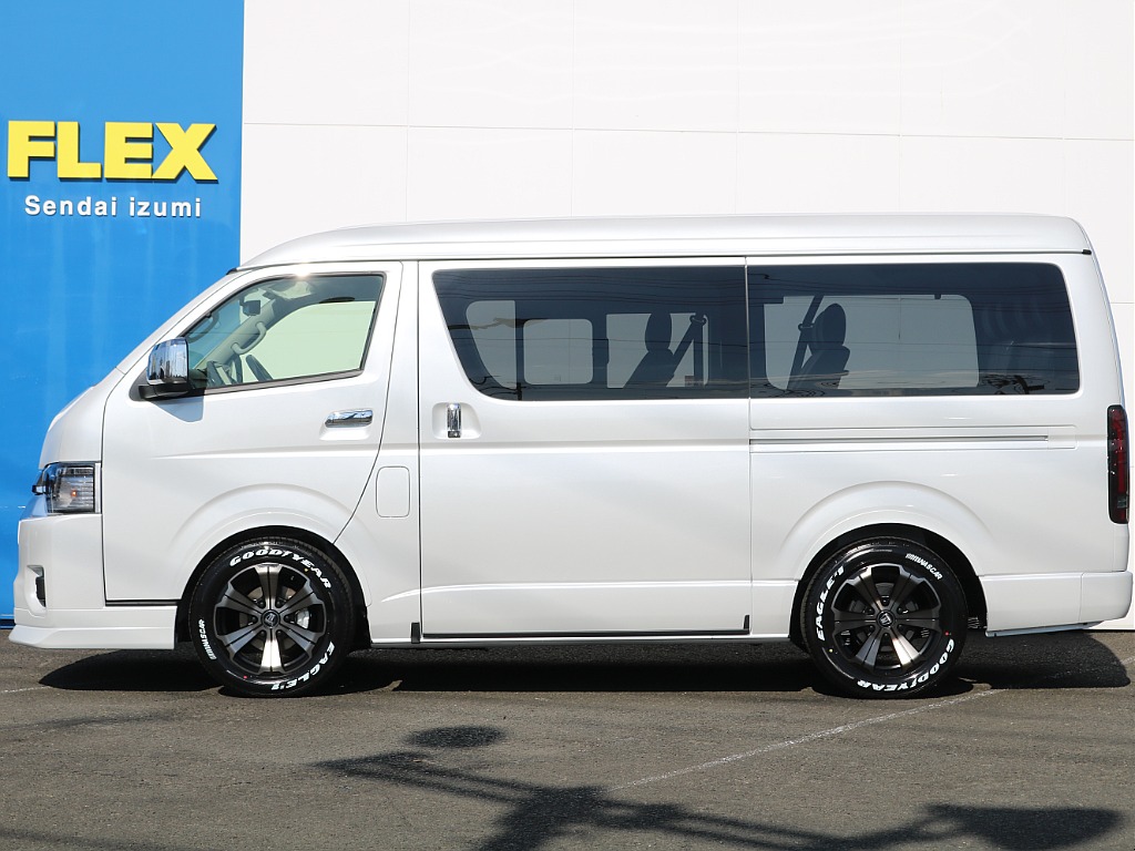 ＦＬＥＸグループは「すべての人に愛車を」をコンセプトに車種別に全国展開中！愛車と一緒に、ライフスタイルを充実させてもらいたいという思いで、ランクル仙台泉店では皆様のご要望になんでもお応えします♪