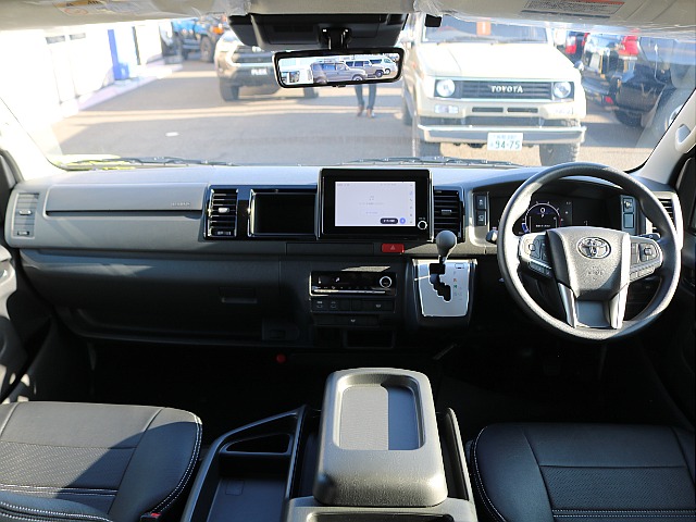 ＦＬＥＸグループは「すべての人に愛車を」をコンセプトに車種別に全国展開中！愛車と一緒に、ライフスタイルを充実させてもらいたいという思いで、ランクル仙台泉店では皆様のご要望になんでもお応えします♪