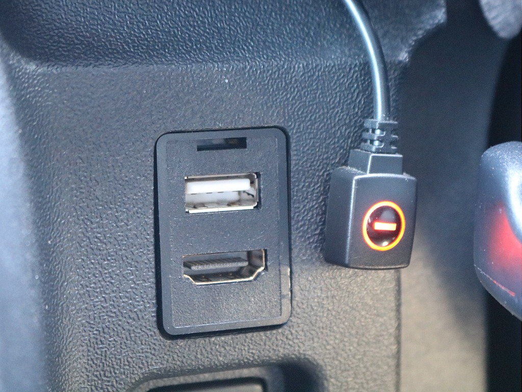 ＦＬＥＸグループは「すべての人に愛車を」をコンセプトに車種別に全国展開中！愛車と一緒に、ライフスタイルを充実させてもらいたいという思いで、ランクル仙台泉店では皆様のご要望になんでもお応えします♪