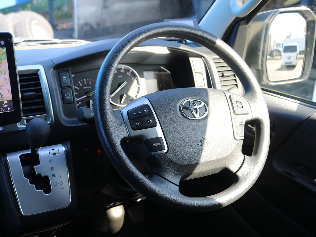 ＦＬＥＸグループは「すべての人に愛車を」をコンセプトに車種別に全国展開中！愛車と一緒に、ライフスタイルを充実させてもらいたいという思いで、ランクル仙台泉店では皆様のご要望になんでもお応えします♪