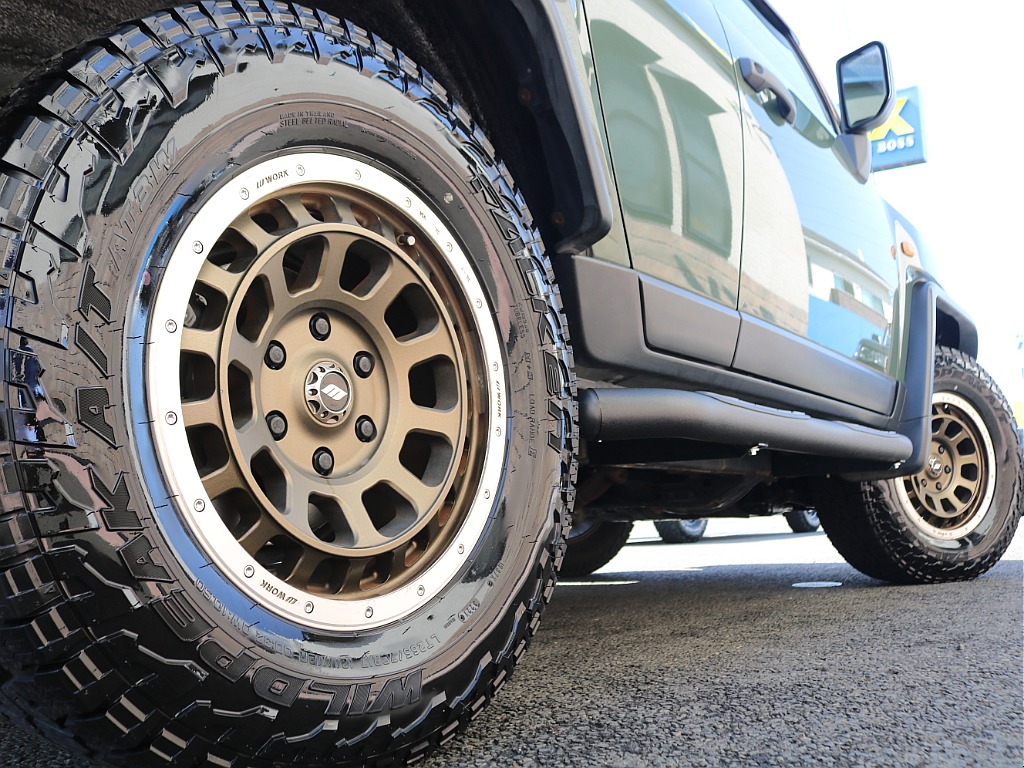 ＦＬＥＸグループは「すべての人に愛車を」をコンセプトに車種別に全国展開中！愛車と一緒に、ライフスタイルを充実させてもらいたいという思いで、ランクル仙台泉店では皆様のご要望になんでもお応えします♪