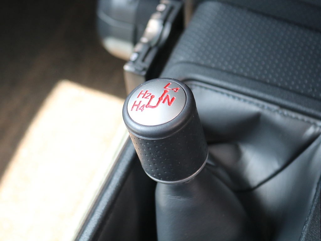 ＦＬＥＸグループは「すべての人に愛車を」をコンセプトに車種別に全国展開中！愛車と一緒に、ライフスタイルを充実させてもらいたいという思いで、ランクル仙台泉店では皆様のご要望になんでもお応えします♪