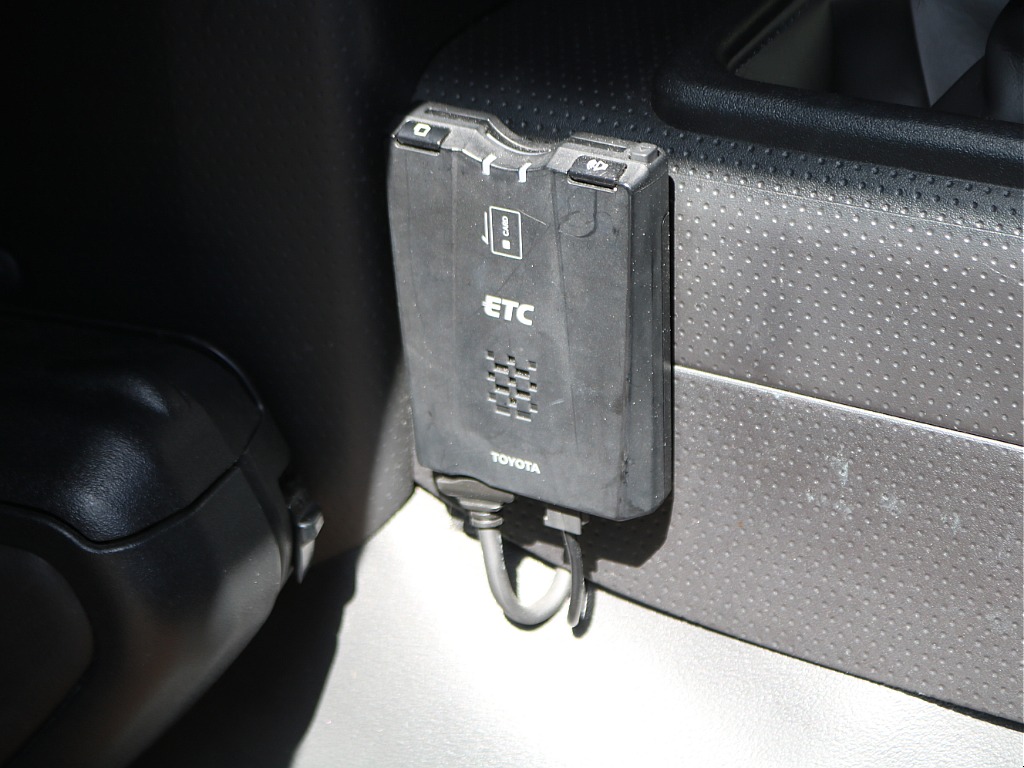 ＦＬＥＸグループは「すべての人に愛車を」をコンセプトに車種別に全国展開中！愛車と一緒に、ライフスタイルを充実させてもらいたいという思いで、ランクル仙台泉店では皆様のご要望になんでもお応えします♪