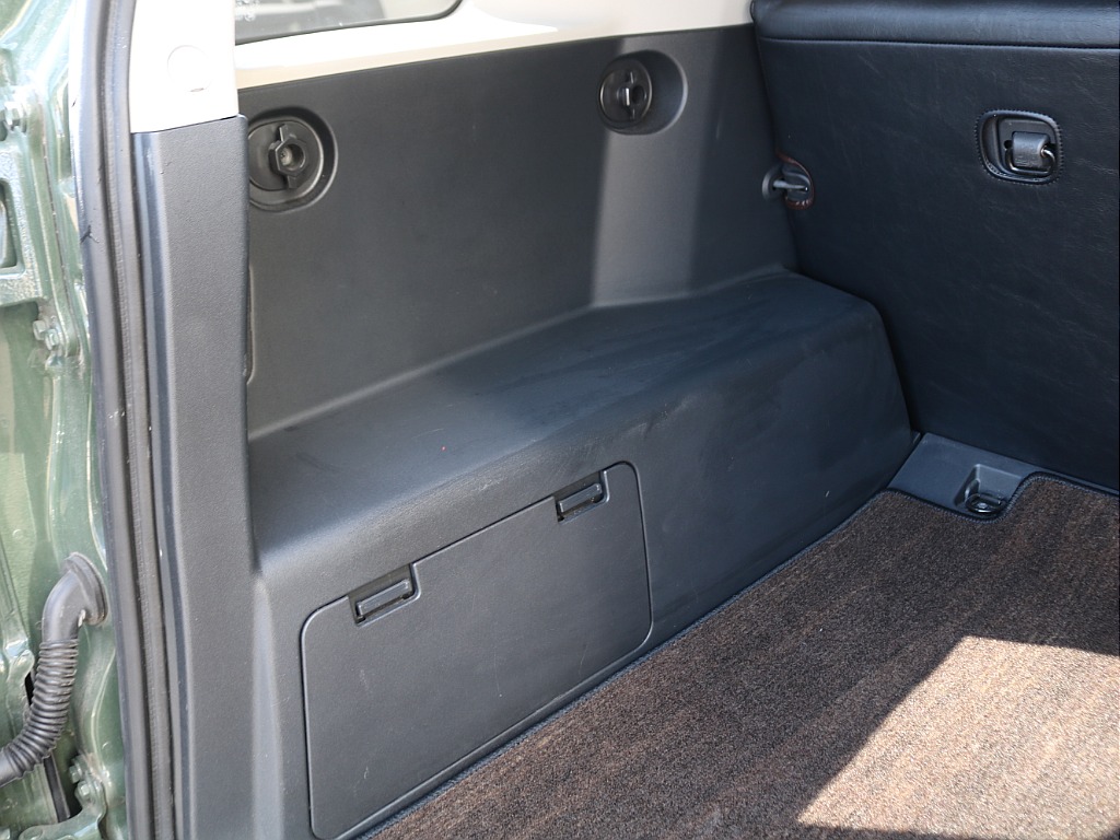 ＦＬＥＸグループは「すべての人に愛車を」をコンセプトに車種別に全国展開中！愛車と一緒に、ライフスタイルを充実させてもらいたいという思いで、ランクル仙台泉店では皆様のご要望になんでもお応えします♪