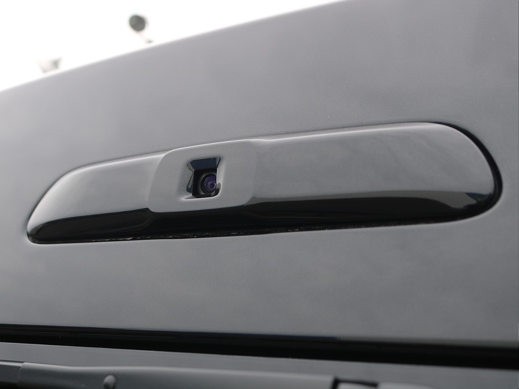 ＦＬＥＸグループは「すべての人に愛車を」をコンセプトに車種別に全国展開中！愛車と一緒に、ライフスタイルを充実させてもらいたいという思いで、ランクル仙台泉店では皆様のご要望になんでもお応えします♪