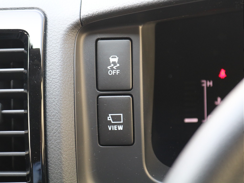 ＦＬＥＸグループは「すべての人に愛車を」をコンセプトに車種別に全国展開中！愛車と一緒に、ライフスタイルを充実させてもらいたいという思いで、ランクル仙台泉店では皆様のご要望になんでもお応えします♪