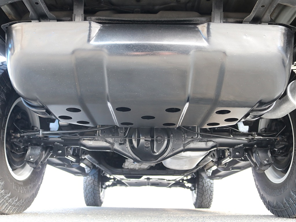 ＦＬＥＸグループは「すべての人に愛車を」をコンセプトに車種別に全国展開中！愛車と一緒に、ライフスタイルを充実させてもらいたいという思いで、ランクル仙台泉店では皆様のご要望になんでもお応えします♪