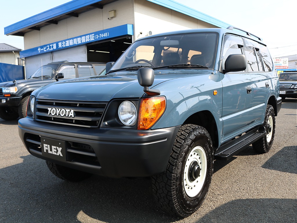 ＦＬＥＸグループは「すべての人に愛車を」をコンセプトに車種別に全国展開中！愛車と一緒に、ライフスタイルを充実させてもらいたいという思いで、ランクル仙台泉店では皆様のご要望になんでもお応えします♪