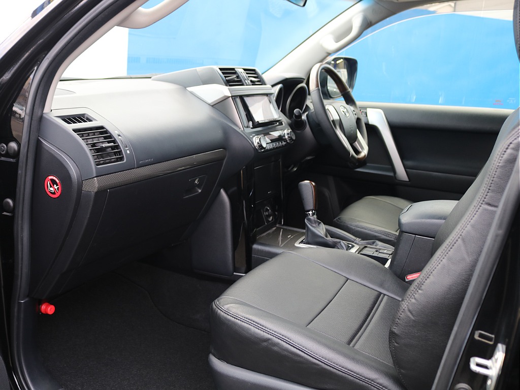 沢山のご来店、お問い合わせをスタッフ一同、心よりお待ちしております！公共交通機関をご利用の方は、最寄り駅までスタッフがお迎えに上がりますので、ご来店の際はお気軽に申し付けください♪