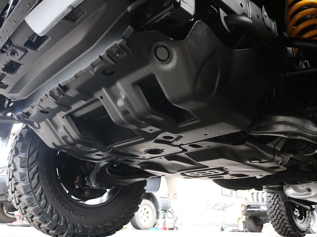 ＦＬＥＸグループは「すべての人に愛車を」をコンセプトに車種別に全国展開中！愛車と一緒に、ライフスタイルを充実させてもらいたいという思いで、ランクル仙台泉店では皆様のご要望になんでもお応えします♪