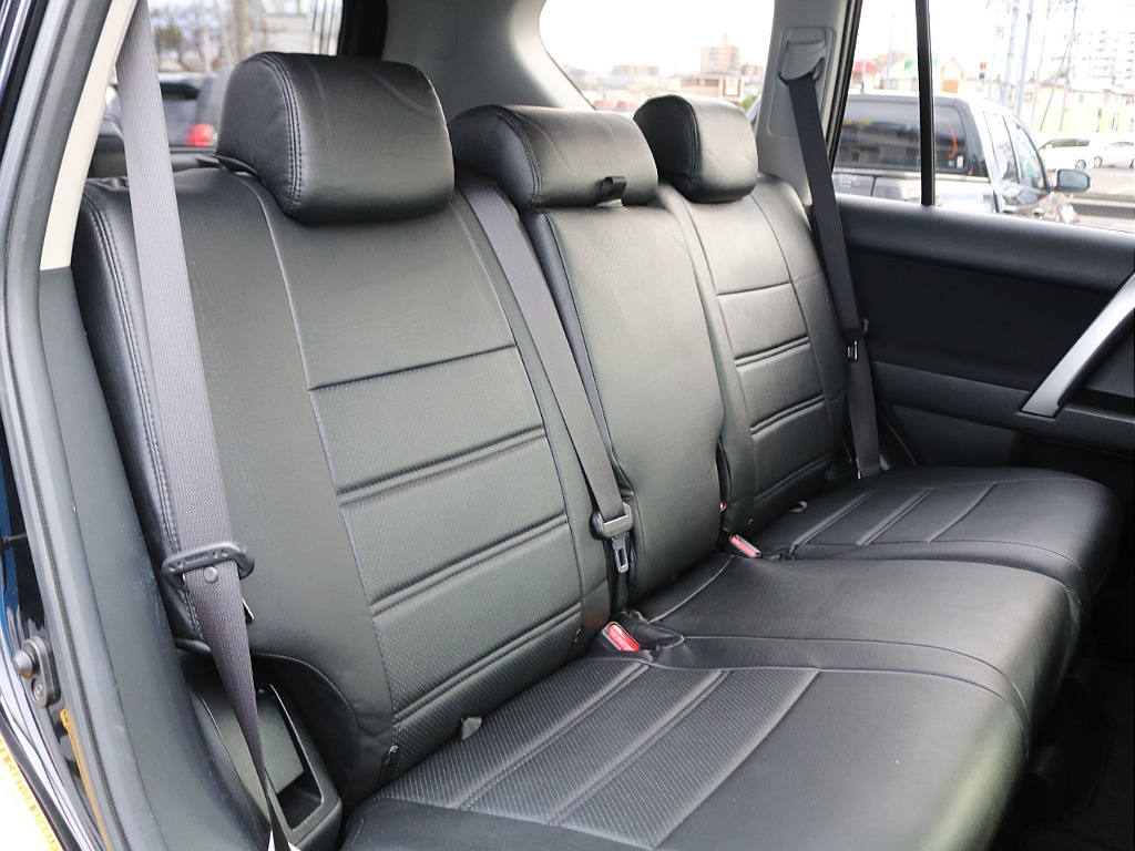 厳選仕入れによる、良質な１台を皆様にお届けいたします！可能な限りお車の使用履歴にこだわってます専門店！オフロード走行無し、点検整備記録簿の有無、前使用環境など！クオリティーを最重要してます！