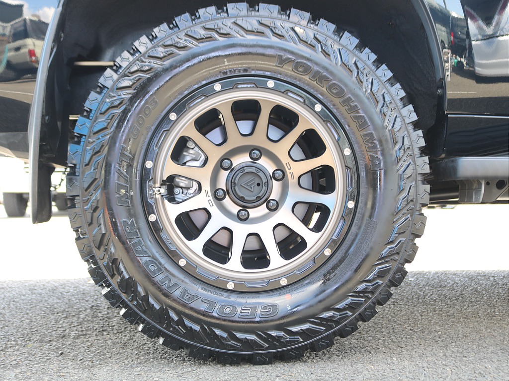 タイヤ＆ホイールはYOKOHAMAジオランダーにデルタフォース16インチAW！