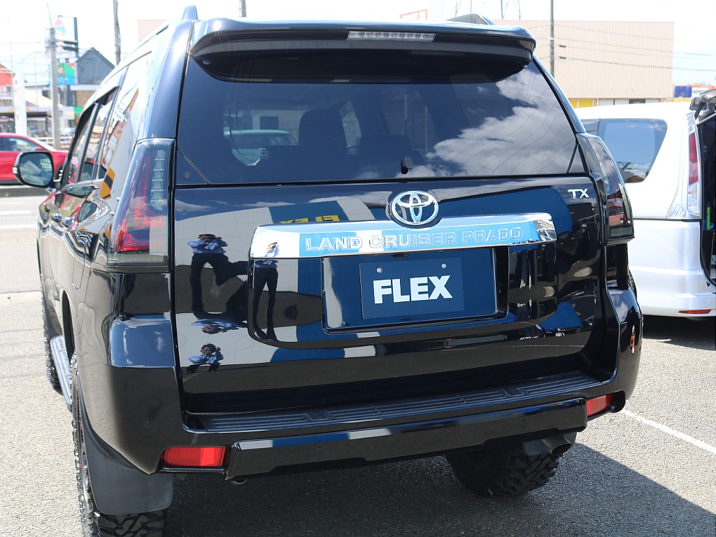 ＦＬＥＸグループは「すべての人に愛車を」をコンセプトに車種別に全国展開中！愛車と一緒に、ライフスタイルを充実させてもらいたいという思いで、ランクル仙台泉店では皆様のご要望になんでもお応えします♪
