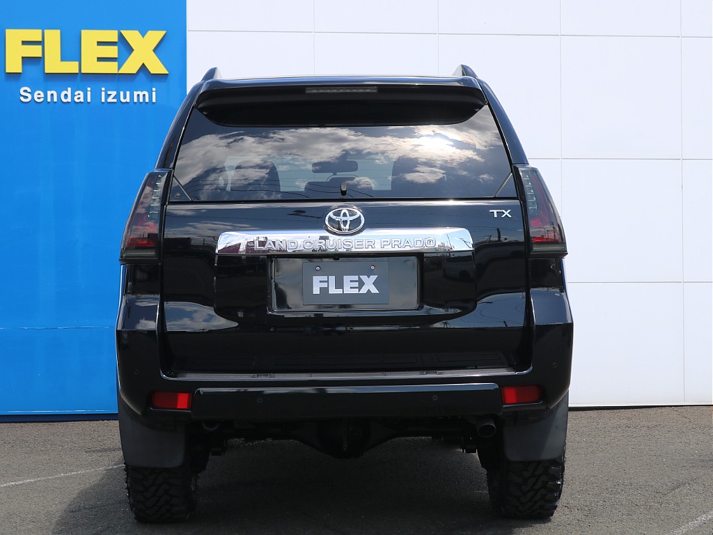 ＦＬＥＸグループは「すべての人に愛車を」をコンセプトに車種別に全国展開中！愛車と一緒に、ライフスタイルを充実させてもらいたいという思いで、ランクル仙台泉店では皆様のご要望になんでもお応えします♪