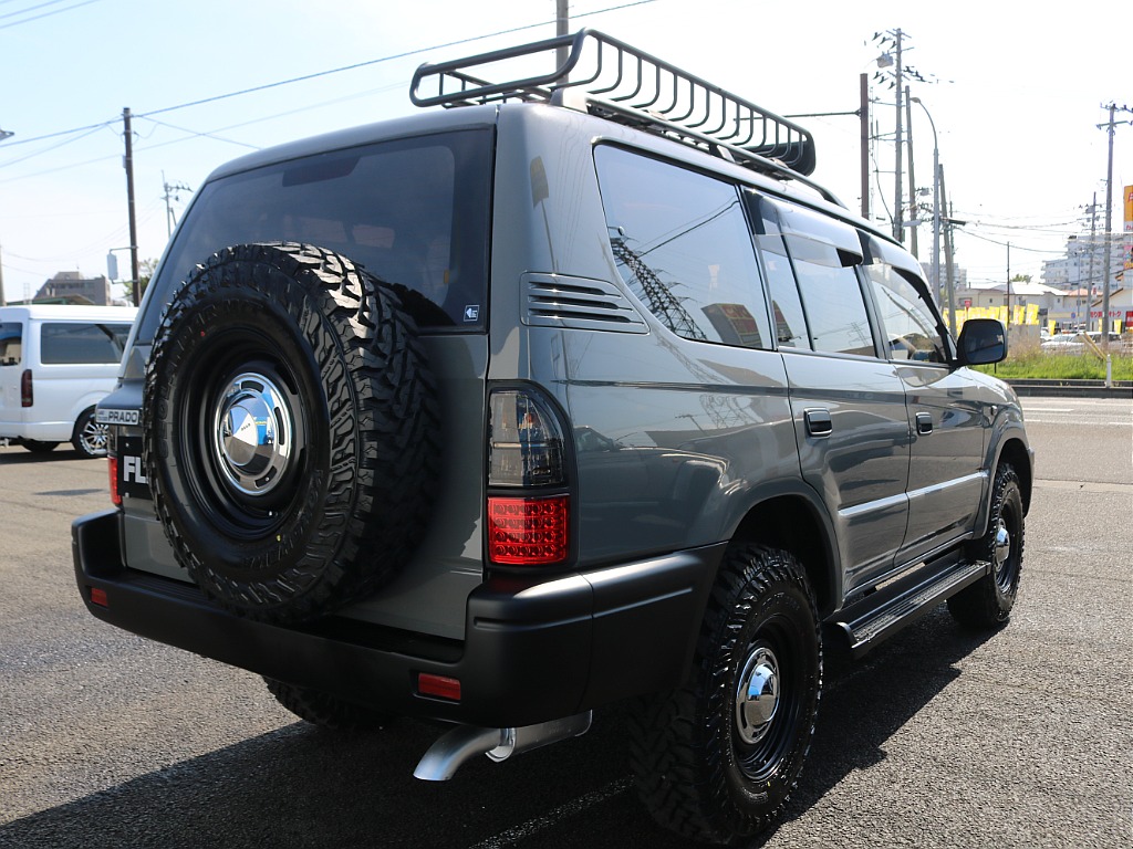 ＦＬＥＸグループは「すべての人に愛車を」をコンセプトに車種別に全国展開中！愛車と一緒に、ライフスタイルを充実させてもらいたいという思いで、ランクル仙台泉店では皆様のご要望になんでもお応えします♪