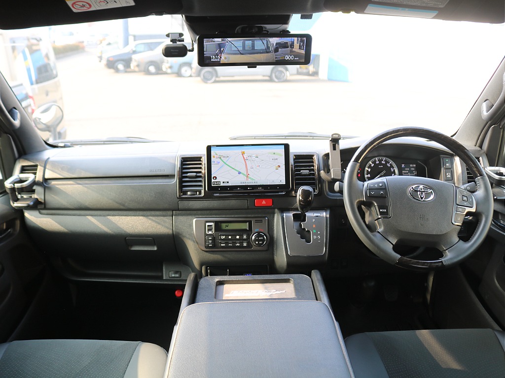 ＦＬＥＸグループは「すべての人に愛車を」をコンセプトに車種別に全国展開中！愛車と一緒に、ライフスタイルを充実させてもらいたいという思いで、ランクル仙台泉店では皆様のご要望になんでもお応えします♪