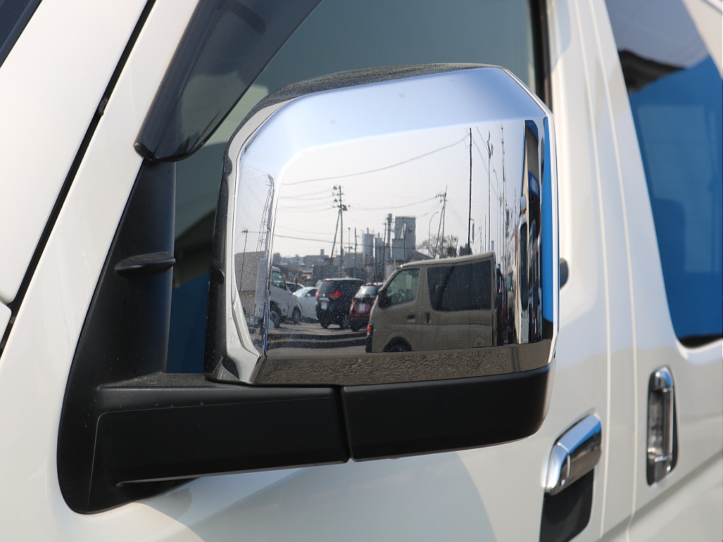 ＦＬＥＸグループは「すべての人に愛車を」をコンセプトに車種別に全国展開中！愛車と一緒に、ライフスタイルを充実させてもらいたいという思いで、ランクル仙台泉店では皆様のご要望になんでもお応えします♪