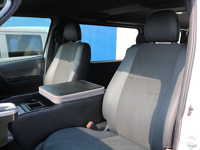 当店の在庫車は全て車輌検査専門会社である第三者機関（株）ＡＩＳ、日本自動車鑑定協会（ＪＡＡＡ）にて１台１台、必ず二重の車輌チェックを実施しております。修復歴有りの車の無断販売はいたしません。