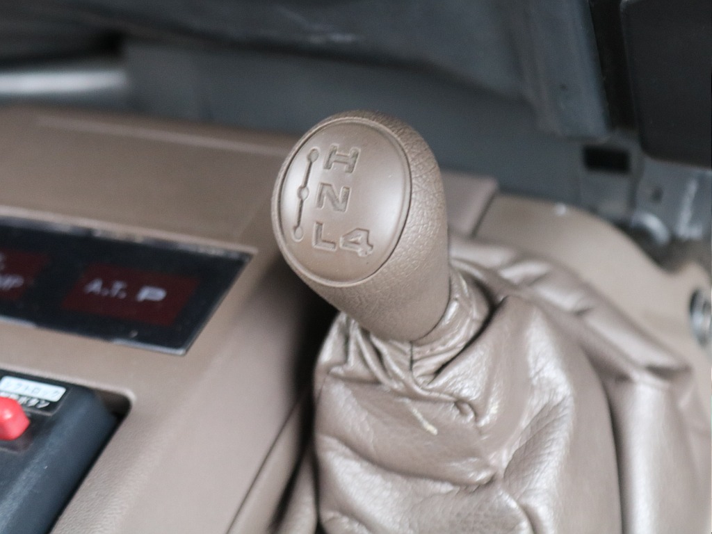 ＦＬＥＸグループは「すべての人に愛車を」をコンセプトに車種別に全国展開中！愛車と一緒に、ライフスタイルを充実させてもらいたいという思いで、ランクル仙台泉店では皆様のご要望になんでもお応えします♪
