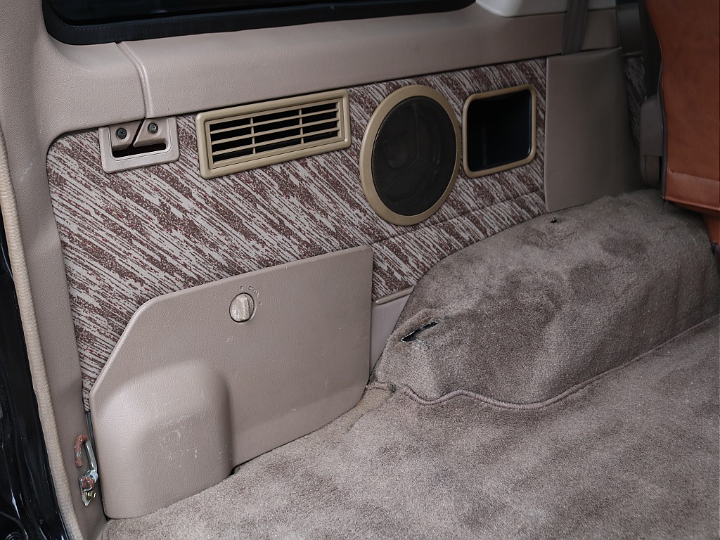 ＦＬＥＸグループは「すべての人に愛車を」をコンセプトに車種別に全国展開中！愛車と一緒に、ライフスタイルを充実させてもらいたいという思いで、ランクル仙台泉店では皆様のご要望になんでもお応えします♪