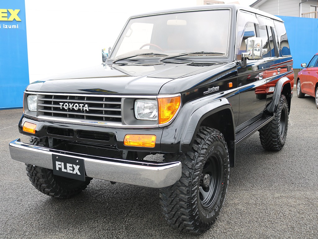 ＦＬＥＸグループは「すべての人に愛車を」をコンセプトに車種別に全国展開中！愛車と一緒に、ライフスタイルを充実させてもらいたいという思いで、ランクル仙台泉店では皆様のご要望になんでもお応えします♪