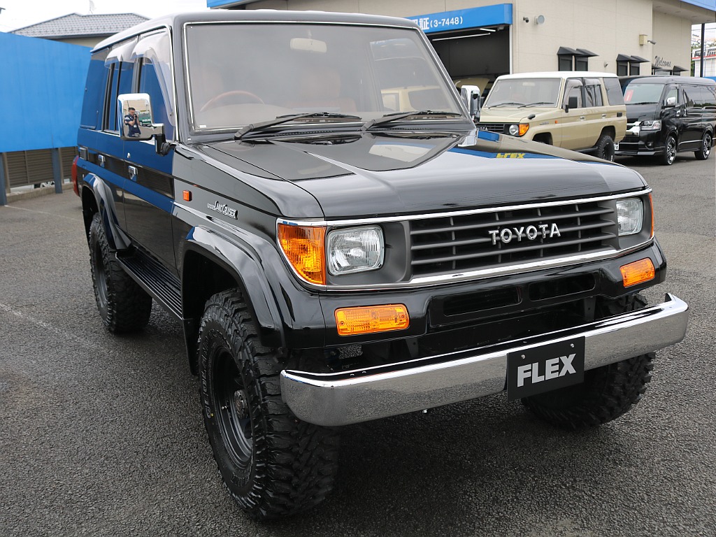 ＦＬＥＸグループは「すべての人に愛車を」をコンセプトに車種別に全国展開中！愛車と一緒に、ライフスタイルを充実させてもらいたいという思いで、ランクル仙台泉店では皆様のご要望になんでもお応えします♪