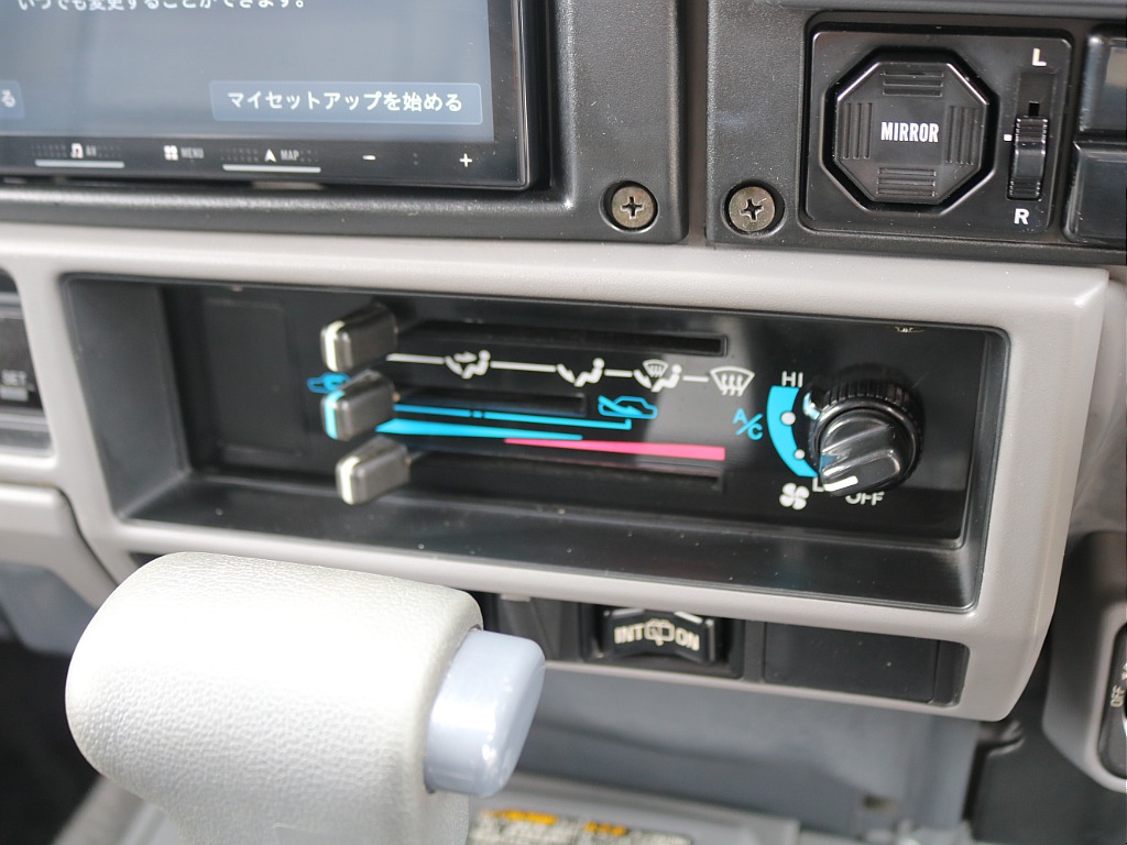 ＦＬＥＸグループは「すべての人に愛車を」をコンセプトに車種別に全国展開中！愛車と一緒に、ライフスタイルを充実させてもらいたいという思いで、ランクル仙台泉店では皆様のご要望になんでもお応えします♪