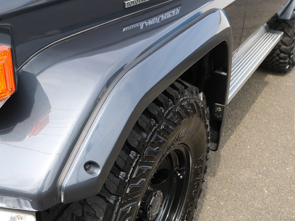 ＦＬＥＸグループは「すべての人に愛車を」をコンセプトに車種別に全国展開中！愛車と一緒に、ライフスタイルを充実させてもらいたいという思いで、ランクル仙台泉店では皆様のご要望になんでもお応えします♪