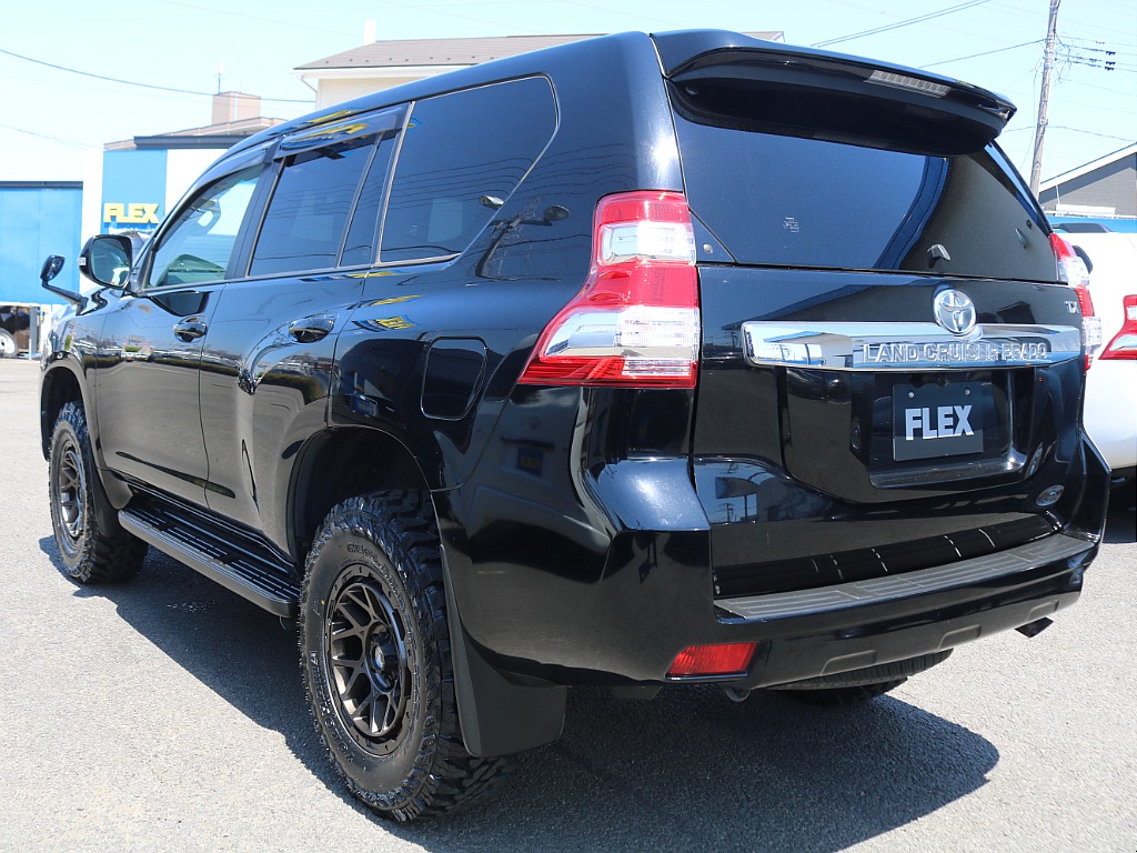 ＦＬＥＸグループは「すべての人に愛車を」をコンセプトに車種別に全国展開中！愛車と一緒に、ライフスタイルを充実させてもらいたいという思いで、ランクル仙台泉店では皆様のご要望になんでもお応えします♪