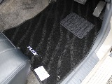 ＦＬＥＸグループは「すべての人に愛車を」をコンセプトに車種別に全国展開中！愛車と一緒に、ライフスタイルを充実させてもらいたいという思いで、ランクル仙台泉店では皆様のご要望になんでもお応えします♪