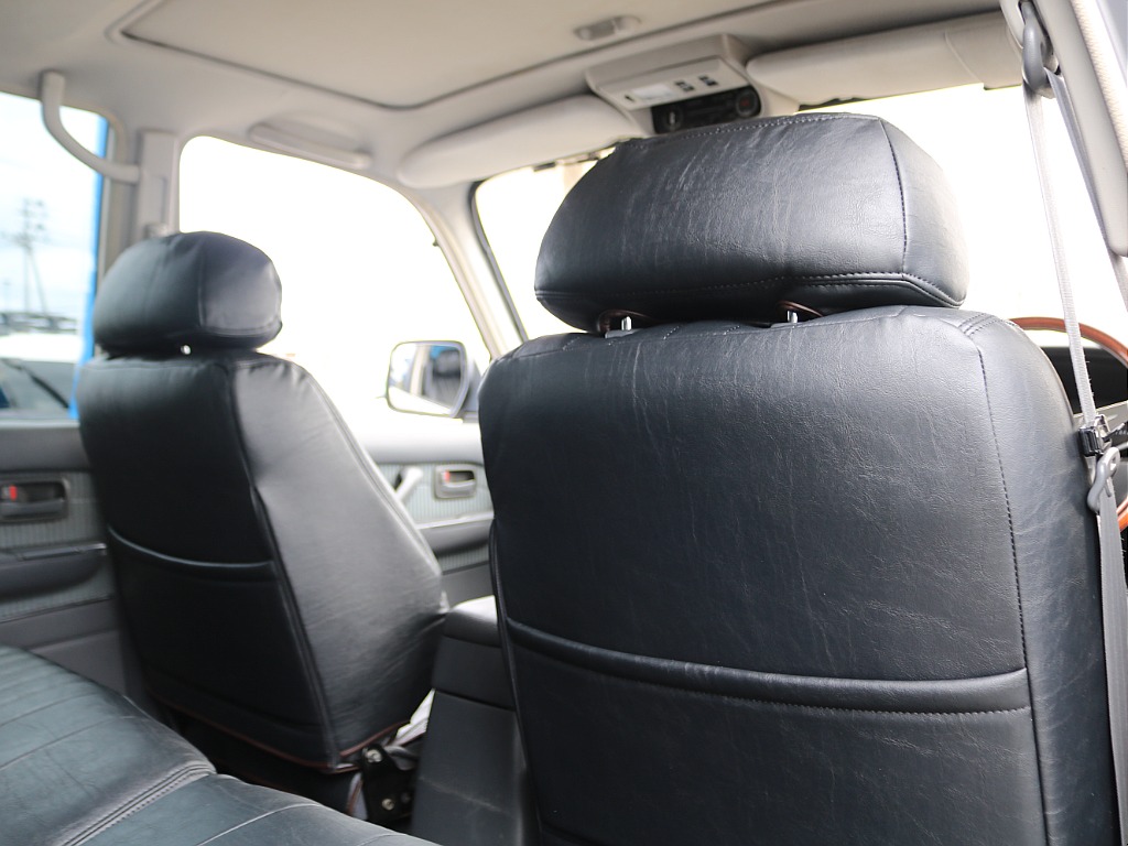 ＦＬＥＸグループは「すべての人に愛車を」をコンセプトに車種別に全国展開中！愛車と一緒に、ライフスタイルを充実させてもらいたいという思いで、ランクル仙台泉店では皆様のご要望になんでもお応えします♪