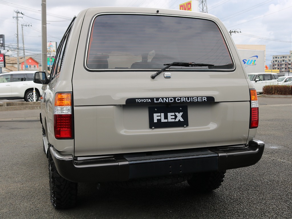ＦＬＥＸグループは「すべての人に愛車を」をコンセプトに車種別に全国展開中！愛車と一緒に、ライフスタイルを充実させてもらいたいという思いで、ランクル仙台泉店では皆様のご要望になんでもお応えします♪