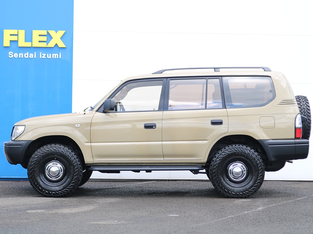 ＦＬＥＸグループは「すべての人に愛車を」をコンセプトに車種別に全国展開中！愛車と一緒に、ライフスタイルを充実させてもらいたいという思いで、ランクル仙台泉店では皆様のご要望になんでもお応えします♪