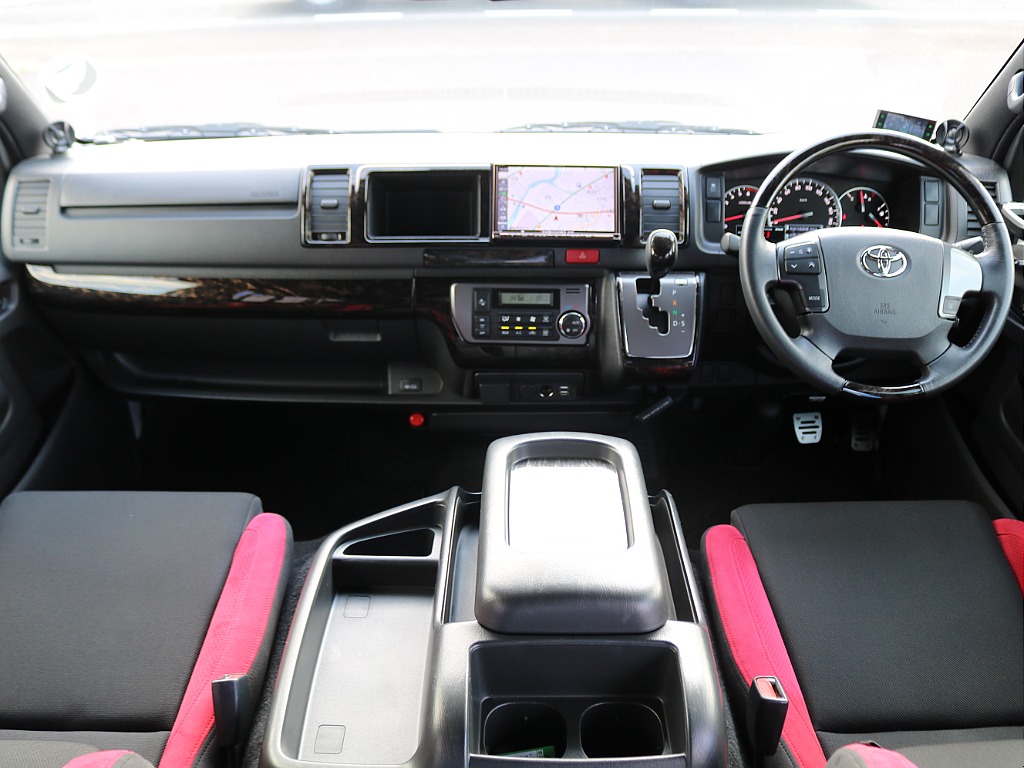ＦＬＥＸグループは「すべての人に愛車を」をコンセプトに車種別に全国展開中！愛車と一緒に、ライフスタイルを充実させてもらいたいという思いで、ランクル仙台泉店では皆様のご要望になんでもお応えします♪