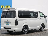 ランドクルーザーやハイエースなどを常時40台以上展示！お客様のニーズにあった最適なお車をご提案させていただきます。ご来店の際はお気軽にお問合わせください！