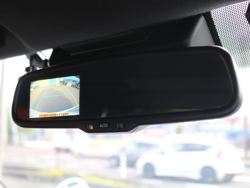 ＦＬＥＸグループは「すべての人に愛車を」をコンセプトに車種別に全国展開中！愛車と一緒に、ライフスタイルを充実させてもらいたいという思いで、ランクル仙台泉店では皆様のご要望になんでもお応えします♪