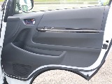 ＦＬＥＸグループは「すべての人に愛車を」をコンセプトに車種別に全国展開中！愛車と一緒に、ライフスタイルを充実させてもらいたいという思いで、ランクル仙台泉店では皆様のご要望になんでもお応えします♪