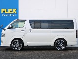 小窓にはUI製スクリーンドアを装着済み♪虫を気にせず換気ができます♪