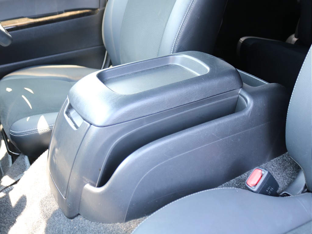 ＦＬＥＸグループは「すべての人に愛車を」をコンセプトに車種別に全国展開中！愛車と一緒に、ライフスタイルを充実させてもらいたいという思いで、ランクル仙台泉店では皆様のご要望になんでもお応えします♪