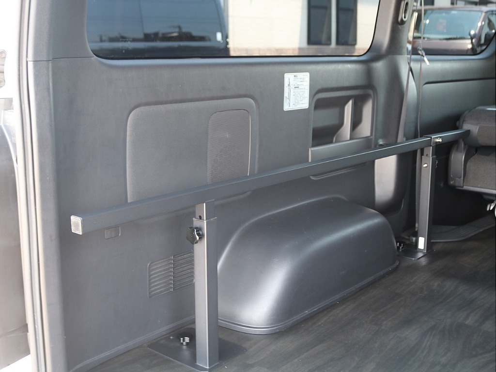 ＦＬＥＸグループは「すべての人に愛車を」をコンセプトに車種別に全国展開中！愛車と一緒に、ライフスタイルを充実させてもらいたいという思いで、ランクル仙台泉店では皆様のご要望になんでもお応えします♪