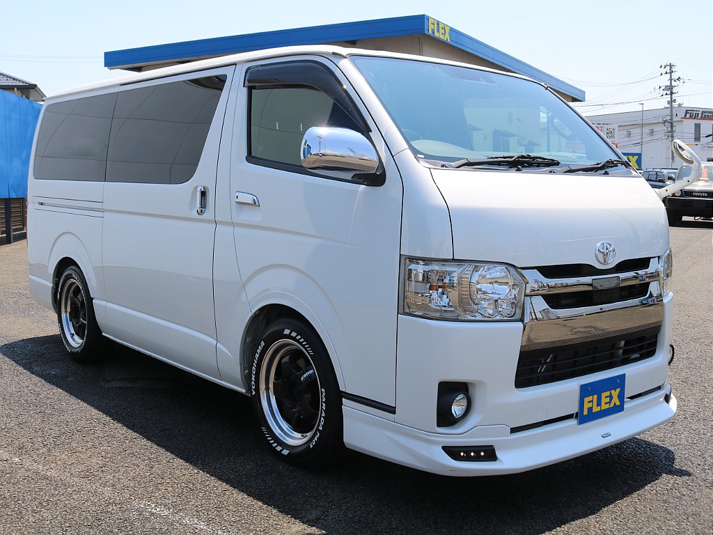 ＦＬＥＸグループは「すべての人に愛車を」をコンセプトに車種別に全国展開中！愛車と一緒に、ライフスタイルを充実させてもらいたいという思いで、ランクル仙台泉店では皆様のご要望になんでもお応えします♪