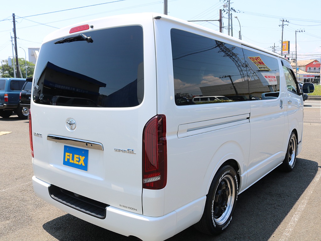 ＦＬＥＸグループは「すべての人に愛車を」をコンセプトに車種別に全国展開中！愛車と一緒に、ライフスタイルを充実させてもらいたいという思いで、ランクル仙台泉店では皆様のご要望になんでもお応えします♪