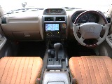 ＦＬＥＸグループは「すべての人に愛車を」をコンセプトに車種別に全国展開中！愛車と一緒に、ライフスタイルを充実させてもらいたいという思いで、ランクル仙台泉店では皆様のご要望になんでもお応えします♪