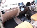 当店の在庫車は全て車輌検査専門会社である第三者機関（株）ＡＩＳ、日本自動車鑑定協会（ＪＡＡＡ）にて１台１台、必ず二重の車輌チェックを実施しております。修復歴有りの車の無断販売はいたしません。