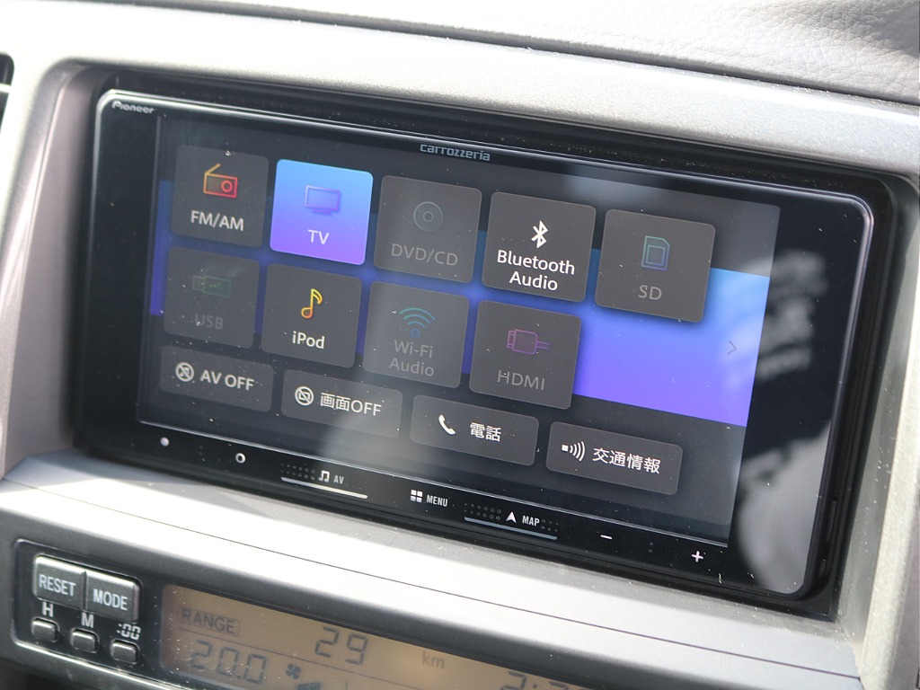新品カロッツェリアSDナビ！HDMIポートも取付していますので、ミラーリングも可能です！