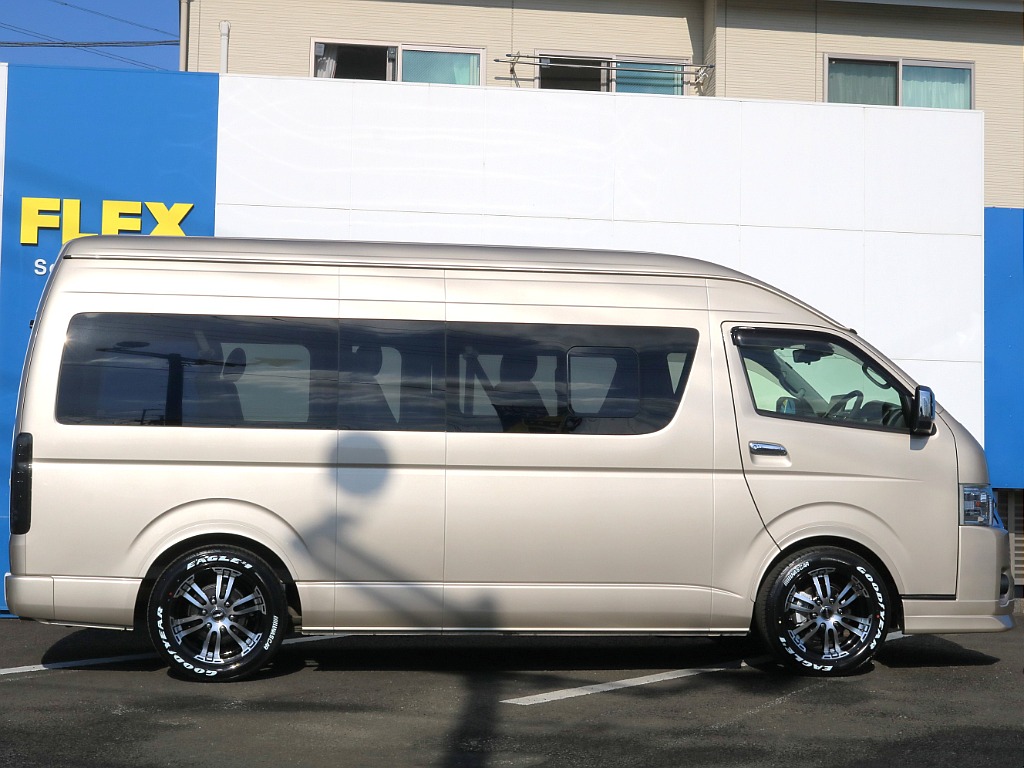 ＦＬＥＸグループは「すべての人に愛車を」をコンセプトに車種別に全国展開中！愛車と一緒に、ライフスタイルを充実させてもらいたいという思いで、ランクル仙台泉店では皆様のご要望になんでもお応えします♪