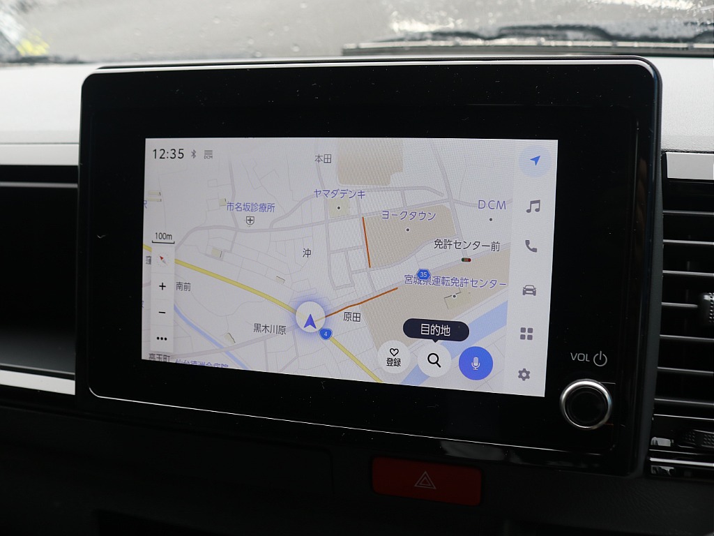 ナビは純正8インチディスプレイオーディオPlus！HDMIポートも付いていますので、ミラーリングする事も可能です！